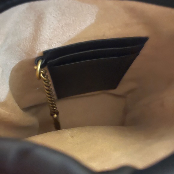 Gucci Handbag! - Picture 4 of 7